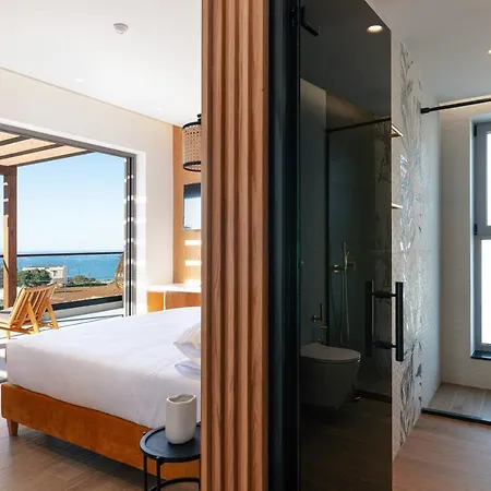 Macaw Luxury Residence, Daily Housekeeping Included! * Skaleta