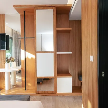 Macaw Luxury Residence, Daily Housekeeping Included! *