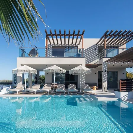 Villa Macaw Luxury Residence, Daily Housekeeping Included! Skaleta