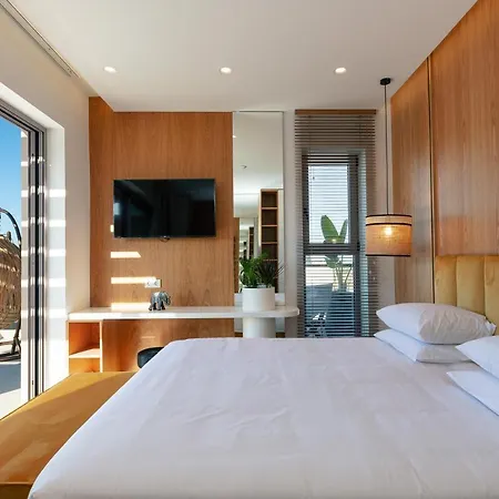 Villa Macaw Luxury Residence, Daily Housekeeping Included!