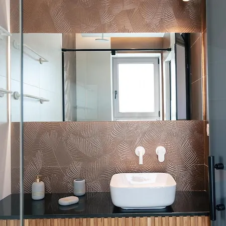 Macaw Luxury Residence, Daily Housekeeping Included! * Skaleta