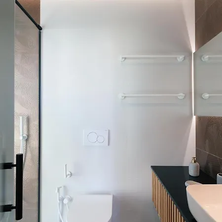 Macaw Luxury Residence, Daily Housekeeping Included! * 스켈레타