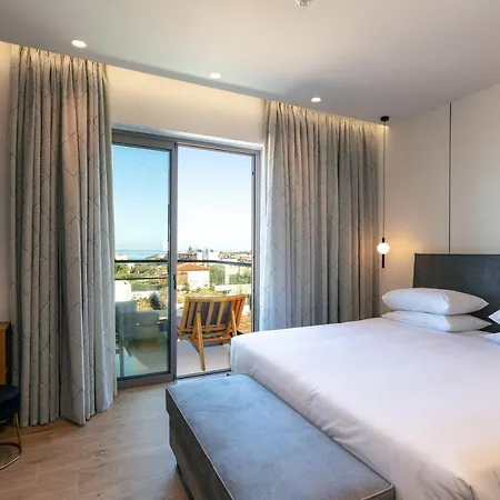 Macaw Luxury Residence, Daily Housekeeping Included! Skaleta