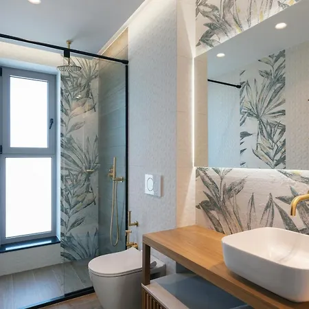 Macaw Luxury Residence, Daily Housekeeping Included! * Skaleta