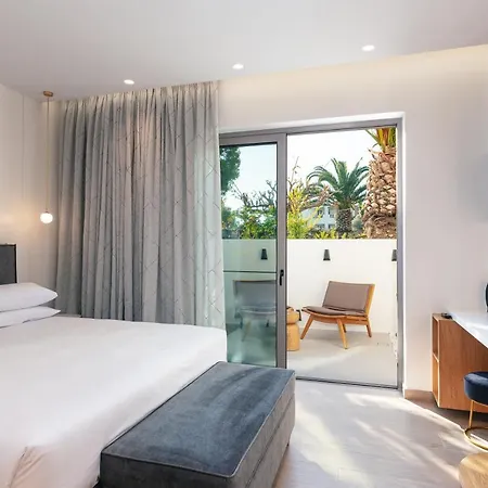 빌라 Macaw Luxury Residence, Daily Housekeeping Included!